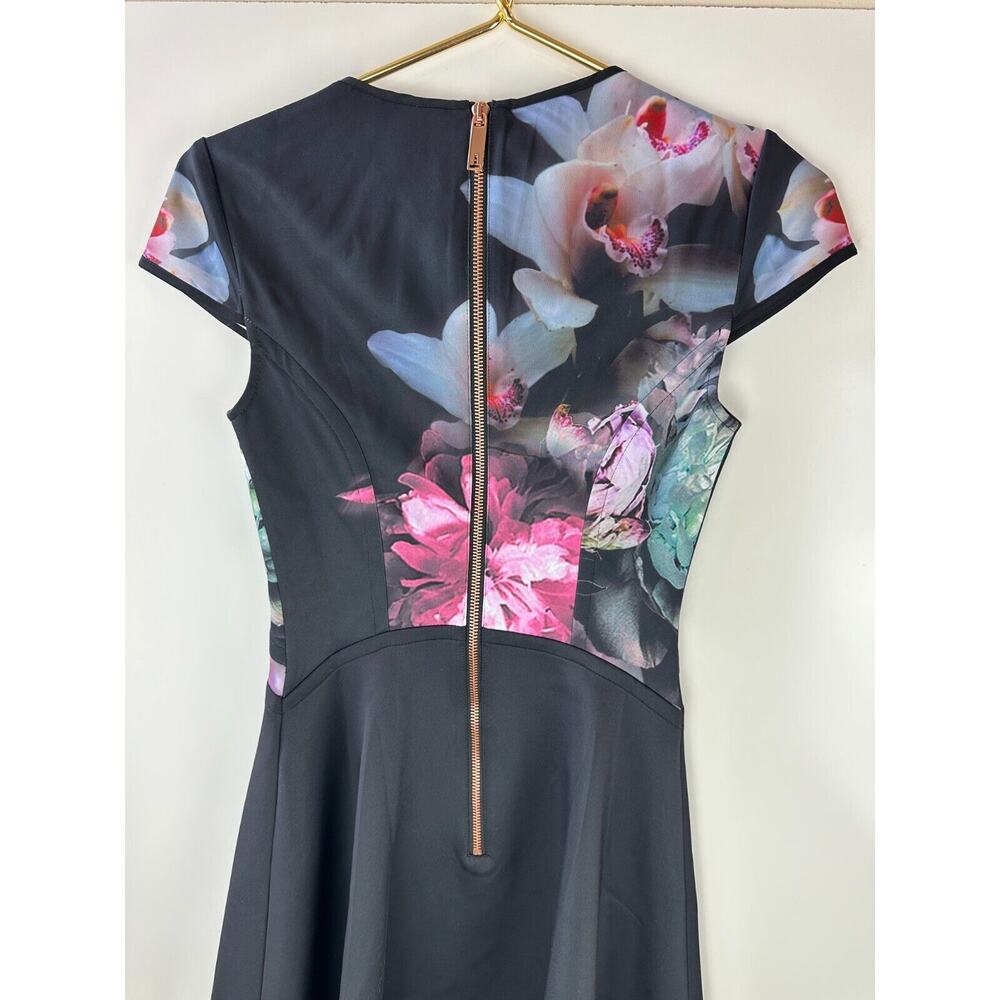 Ted Baker Skater Dress in Ethereal Posie Floral Scuba-Like Mini Dress Size 0 - Picture 13 of 16